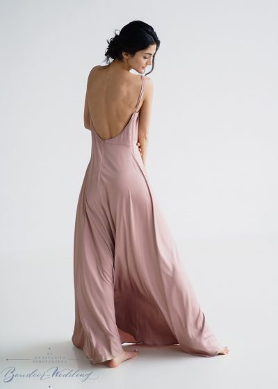 Photo Basic dress is made of Armani silk