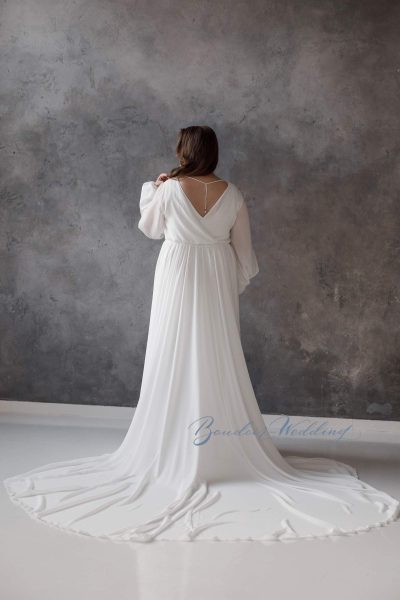 Photo Plus size wedding dress Augusta