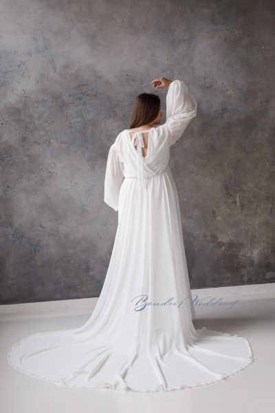 Photo Plus size wedding dress Scarlet