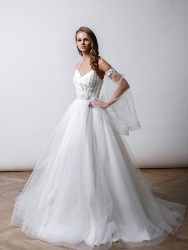 Photo Wedding Dress Iris