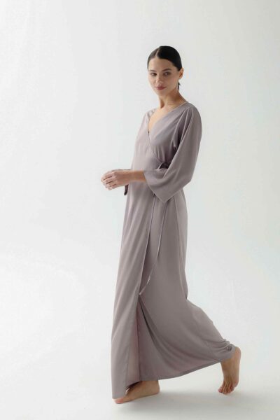 Photo Elegant Satin Wrap Dress Robe