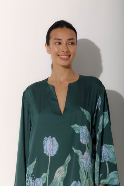 Photo Emerald Green Satin Kaftan Dress with Floral Print