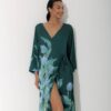 Photo Emerald Green Satin Wrap Robe: Luxury and Comfort