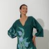 Photo Emerald Green Satin Wrap Robe: Luxury and Comfort