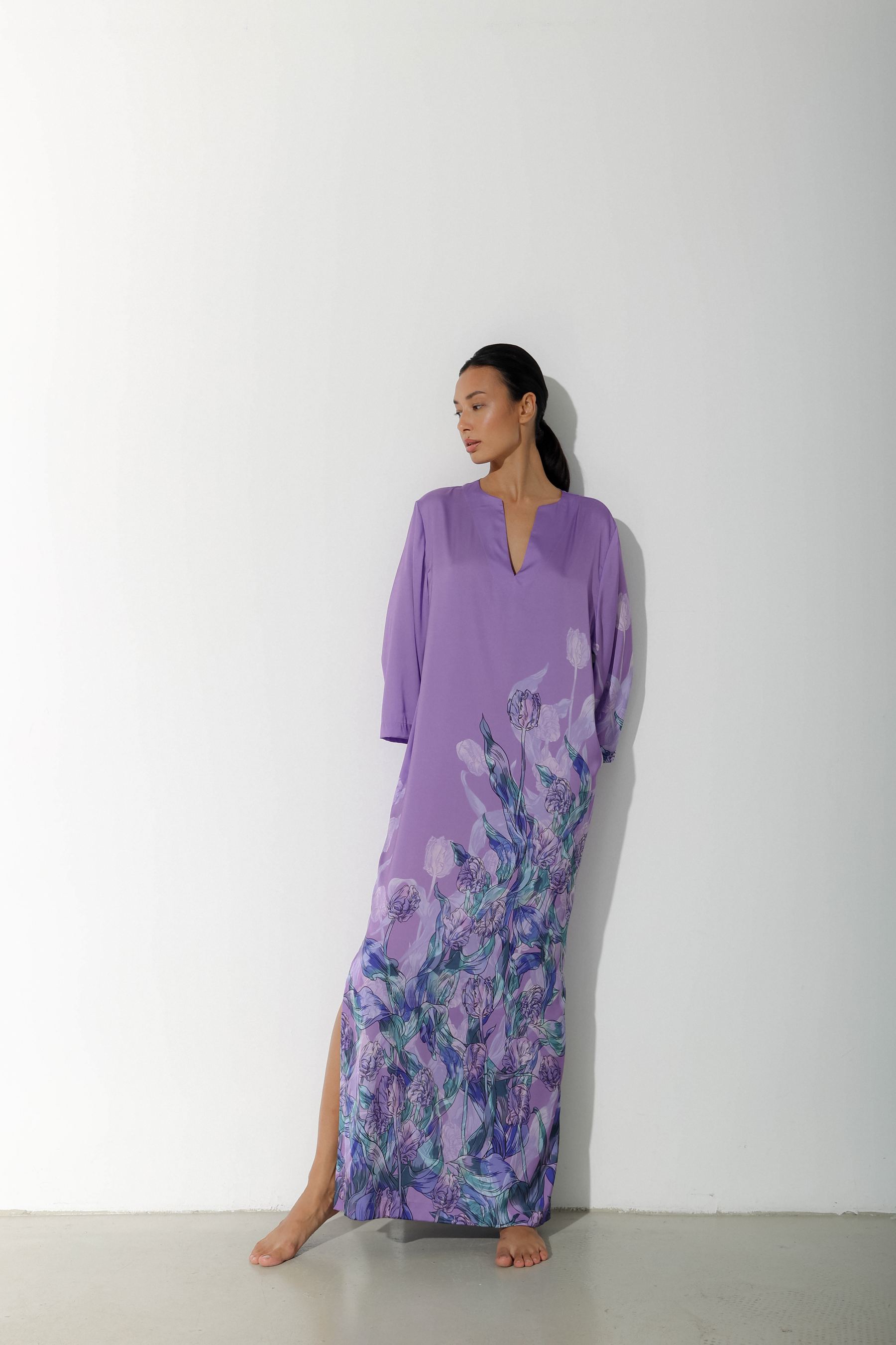 Exquisite Lilac Satin Kaftan Dress with Floral Print