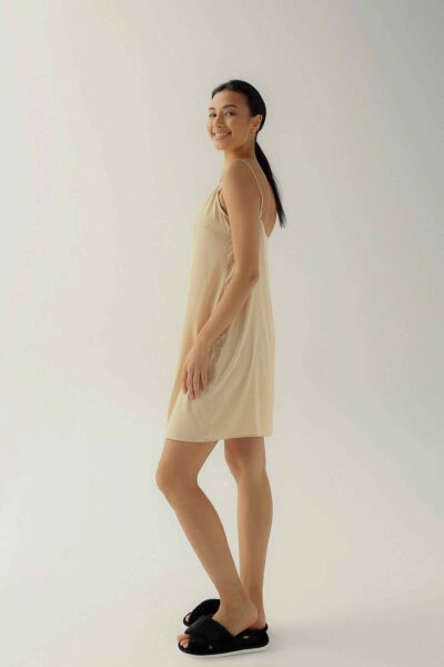 Photo Luxurious Beige Satin Shirt