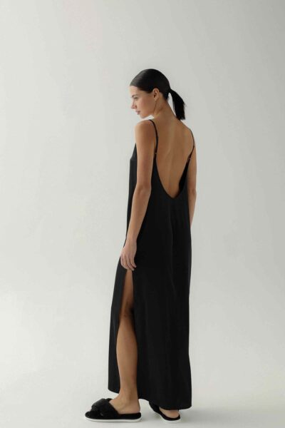 Photo Luxurious Black Satin Shirt