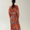 Photo Luxurious Satin Kimono Robe: Orange with Floral Print