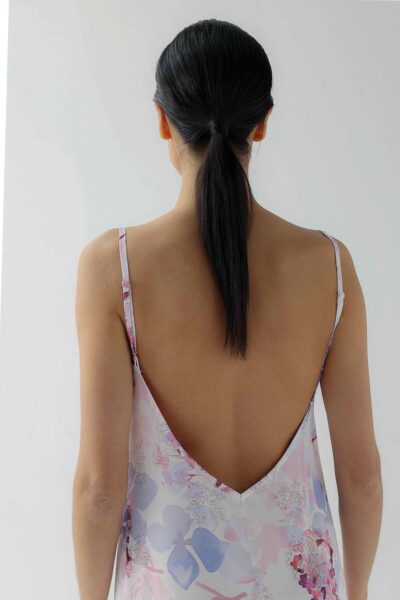 Photo Elegant Long Silk Shirt with Floral Print