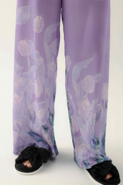 Photo Lilac Silk Pajama Set with Floral Print
