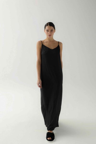 Photo Luxurious Black Silk Shirt