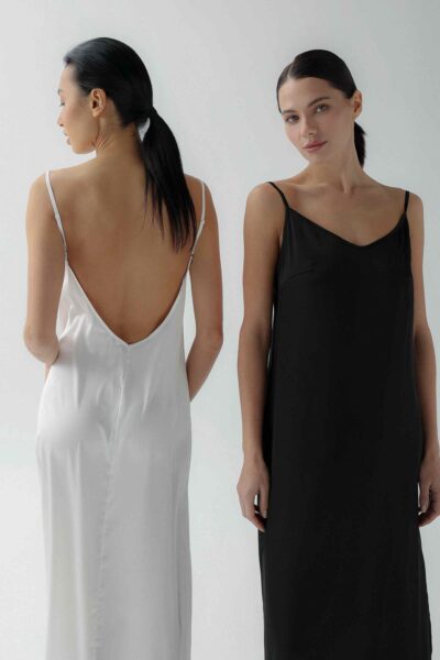 Photo Luxurious Black Silk Shirt